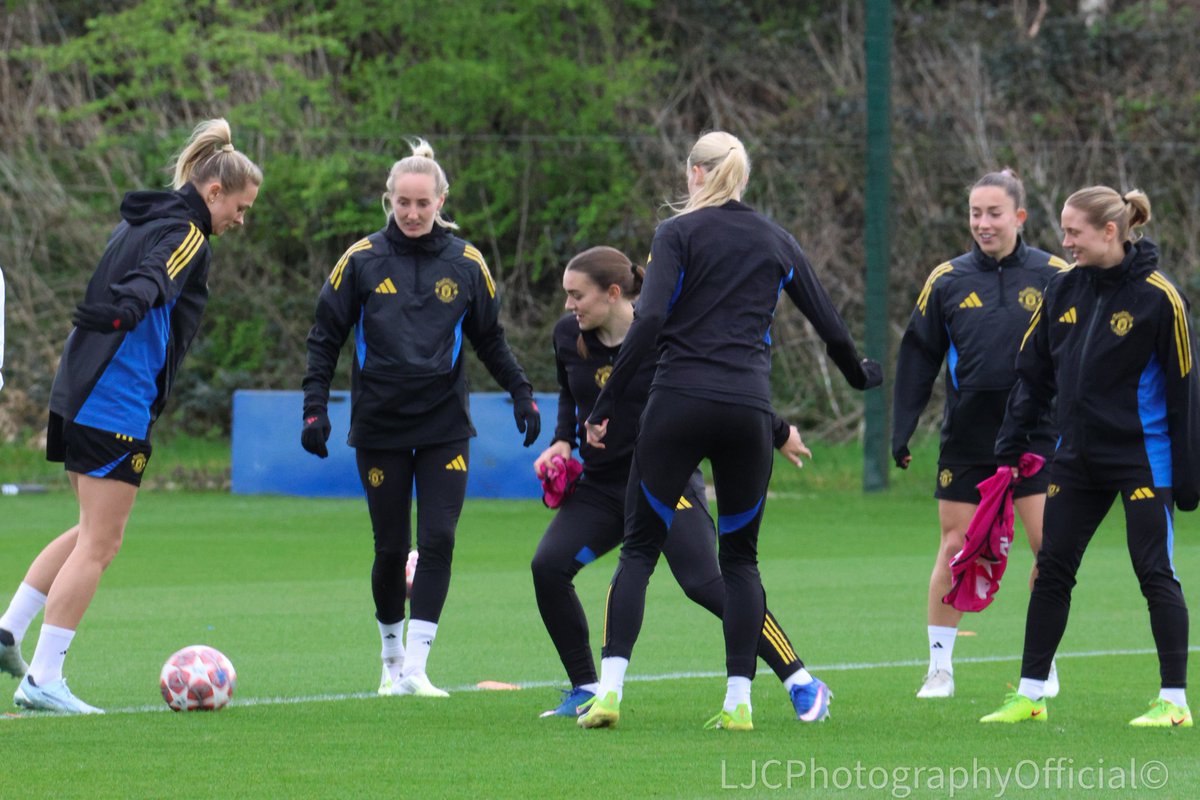 LJCPhotography tweet media