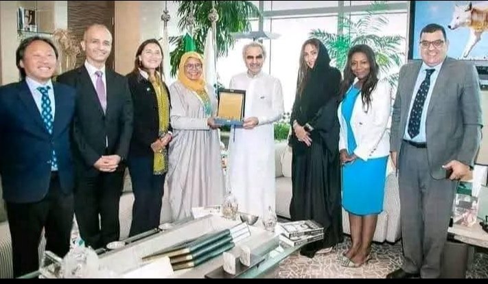 الوليدبن طلال للمساعدات tweet media