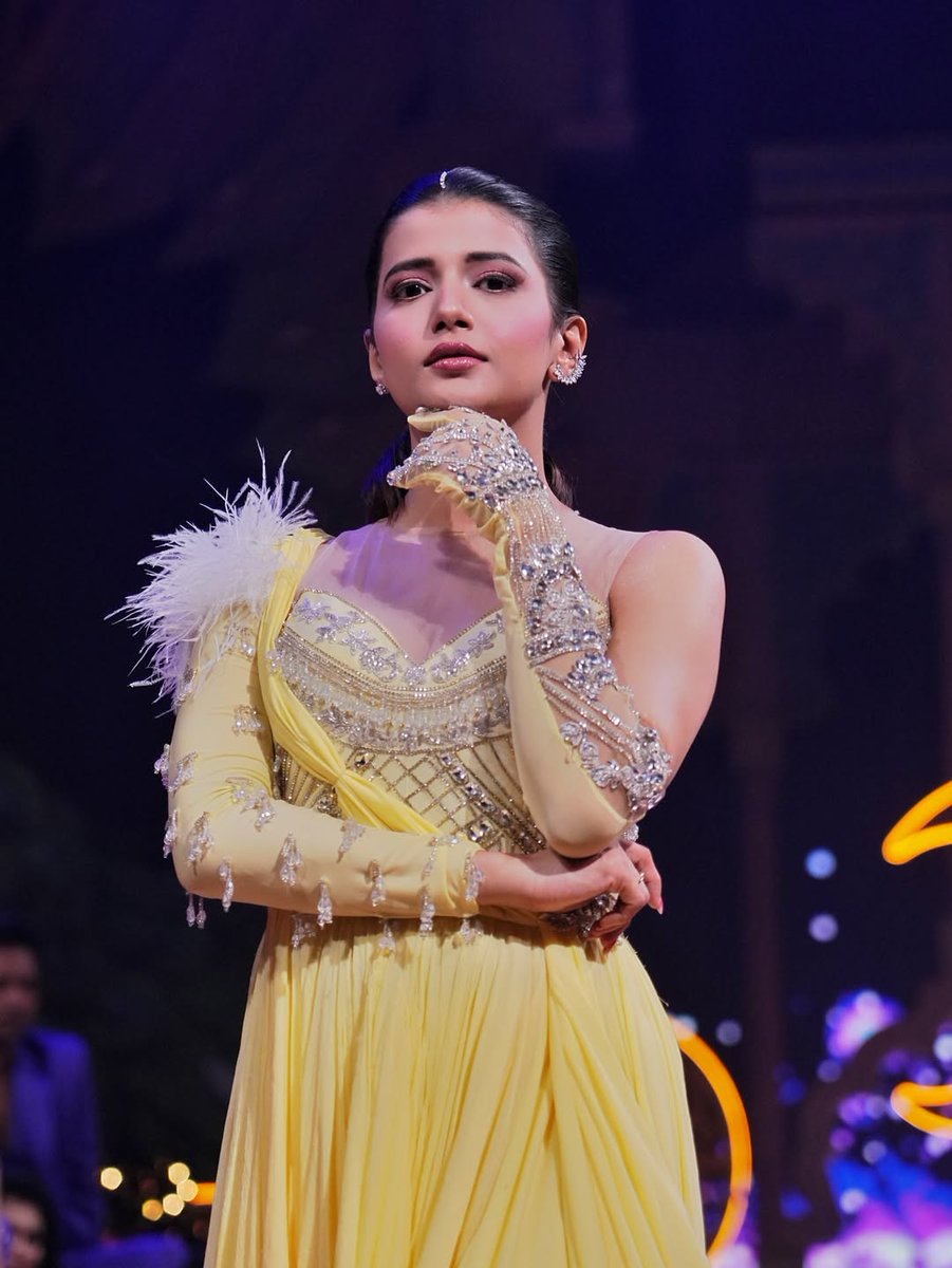 Samridhii Shukla Official FC tweet media