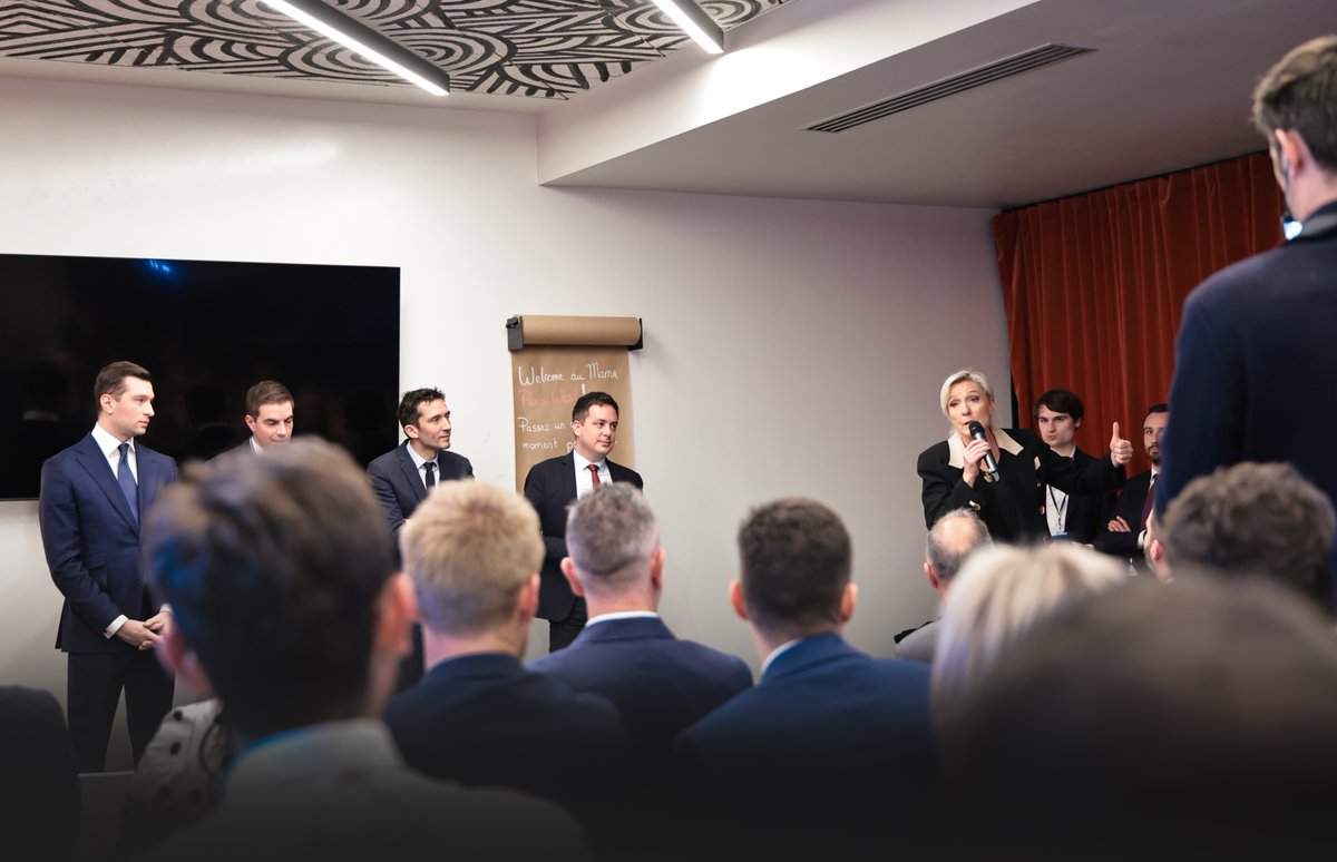 Marine Le Pen tweet media