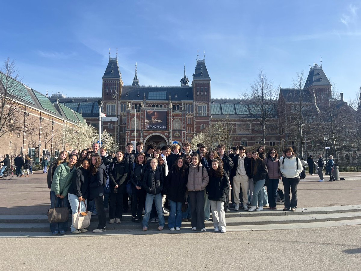 UNIVERSIDAD LABORAL tweet media