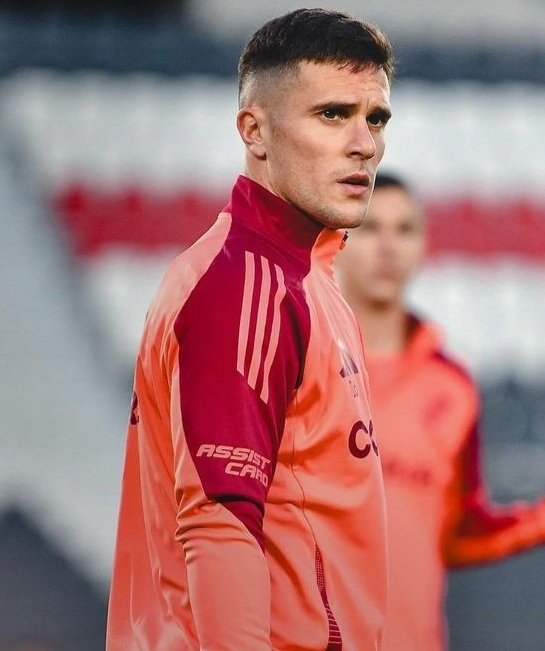 Medio River tweet media