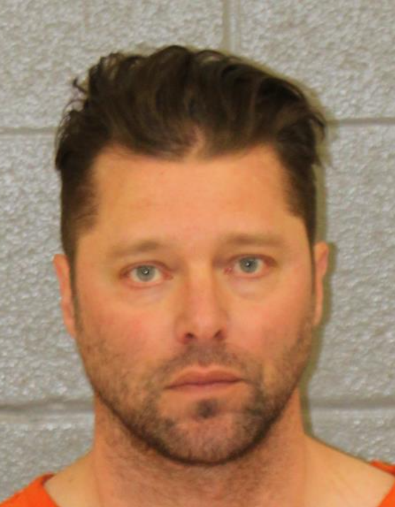 Queen_City_News's tweet image. $100,000 BOND | #Belmont man accused of firing into vehicle during I-485 road rage incident in south Charlotte 📸 MCSO 

Details &amp;gt;&amp;gt; qcnews.com/charlotte/belm…