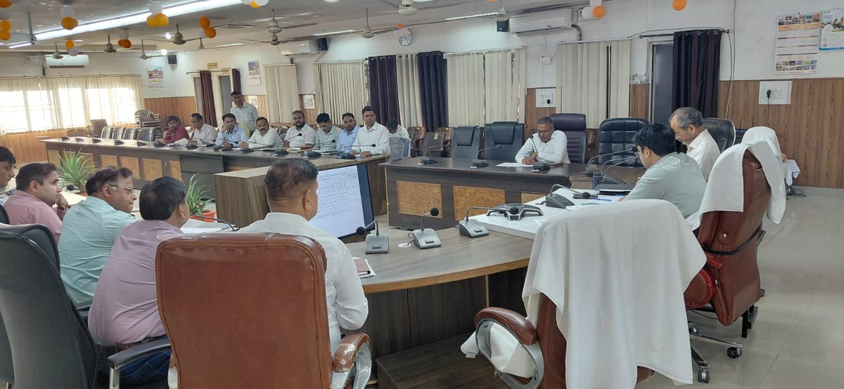 DM Hathras tweet media