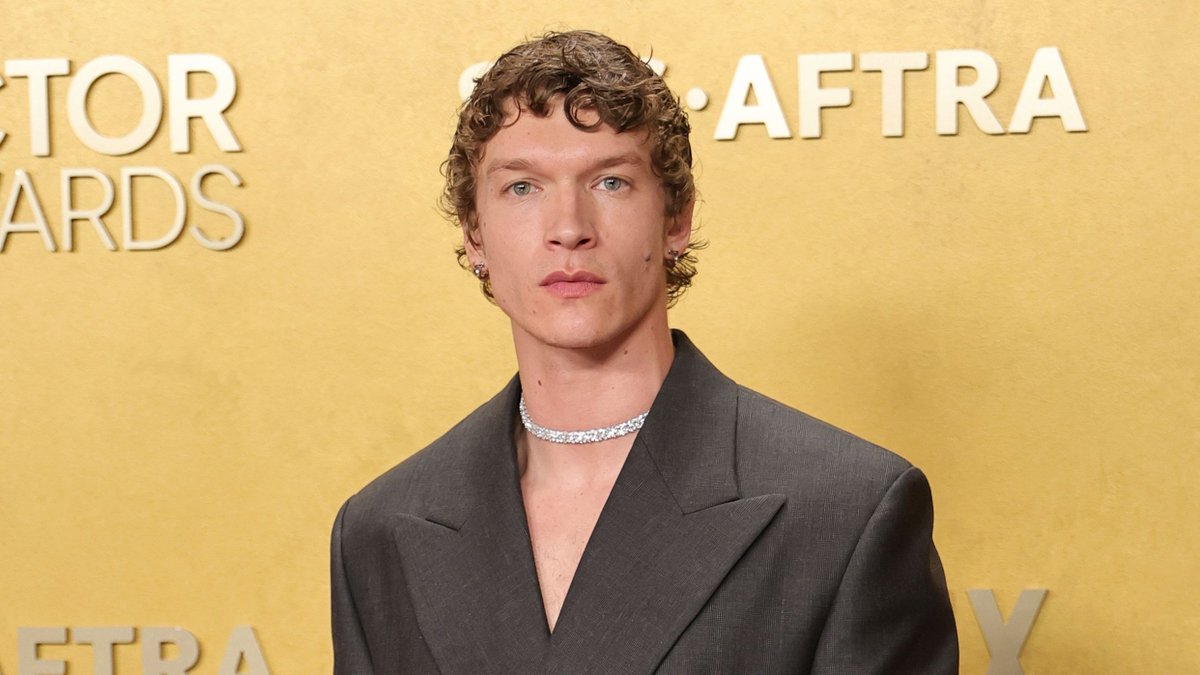 Deadline tweet media