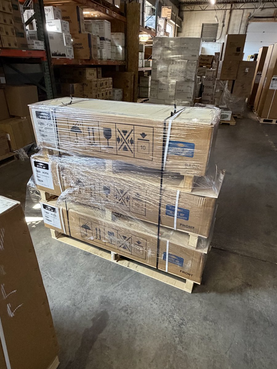 QCRS_Cincinnati's tweet photo. A new shipment of Single &amp; Double Door Refrigerators &amp; Freezers, as well as, refrigerated countertop prep rails have just arrived from Arctic Air!

Stop on in and get some great deals before they are all claimed for their forever homes!
#EverythingExceptTheFood #QCRS https://t.co/CiqLZRy8gh