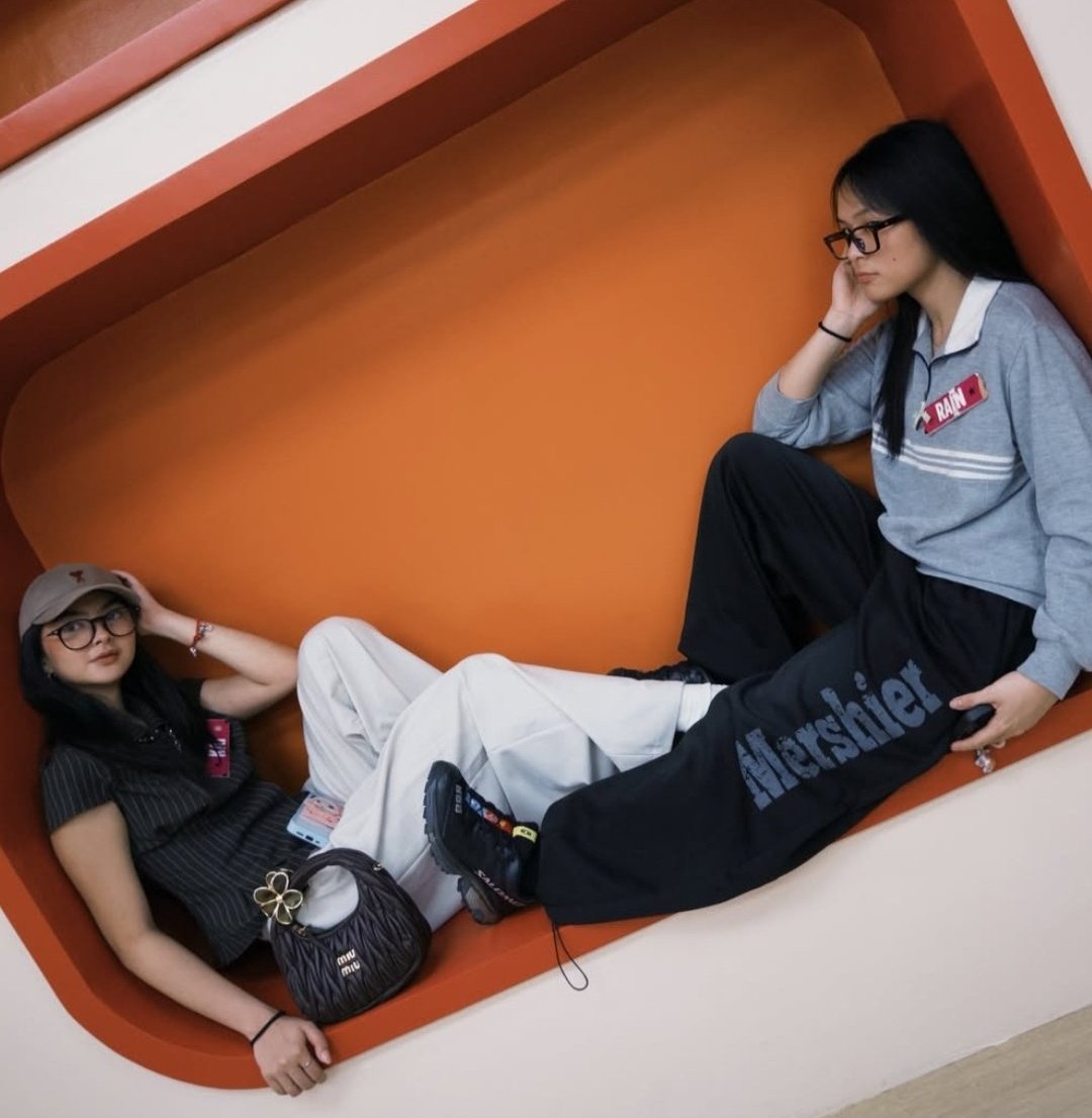 unica🦌🌧 tweet media