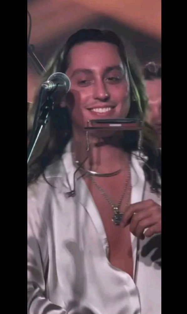 ▽ᝰBree tweet media