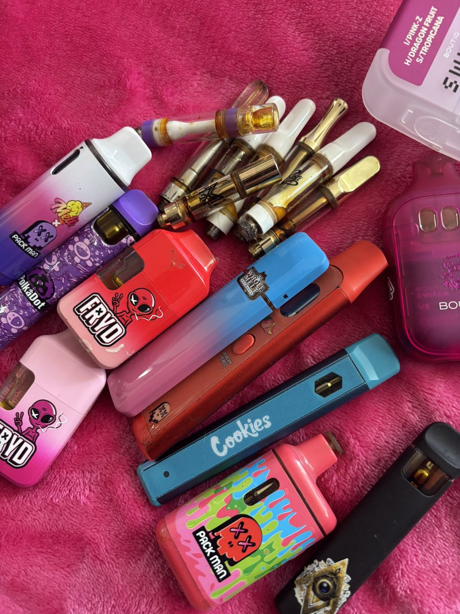 Ana Kush Coneja 🐰🖤 tweet media