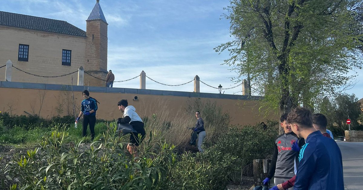 Escuela Universitaria de Osuna tweet media