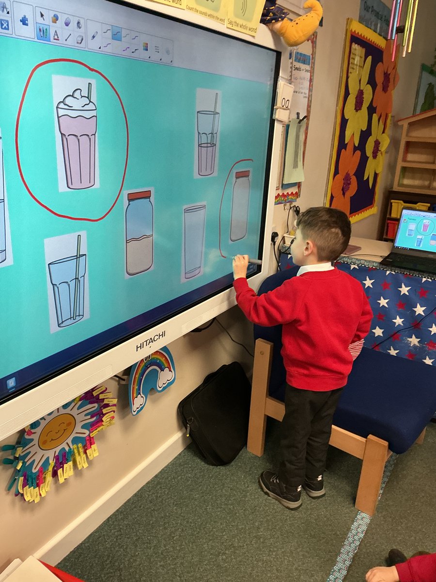 StSavReception tweet media