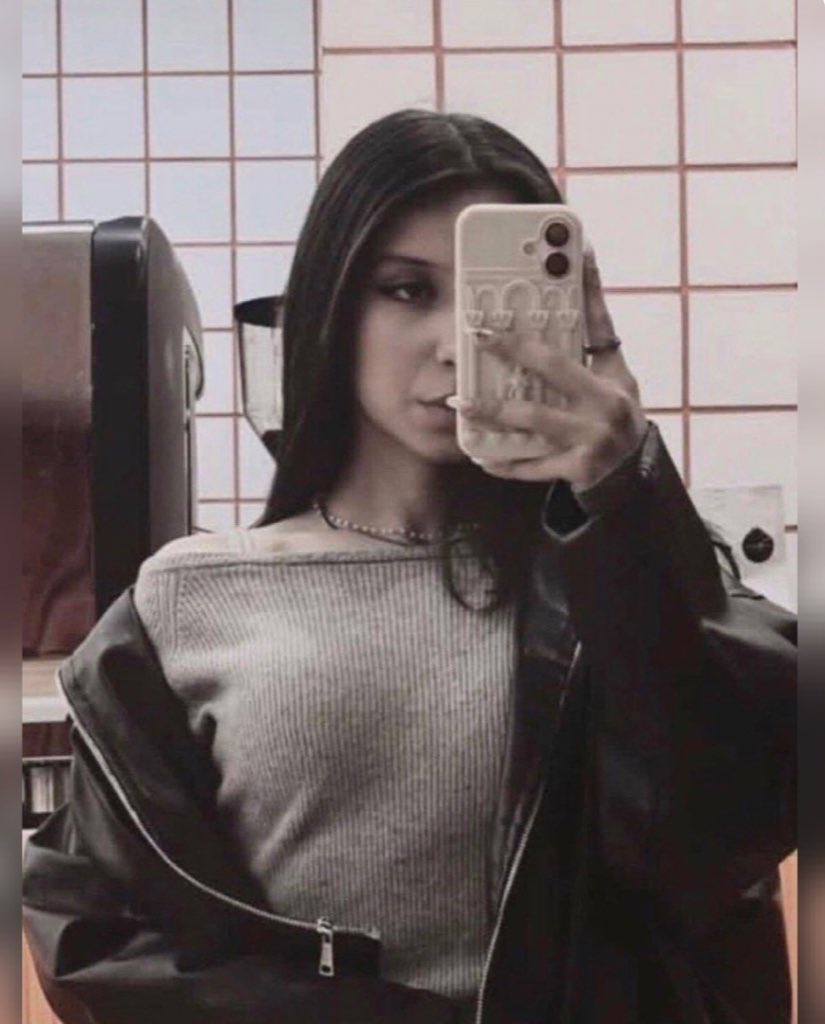 انبوهی اندوه متحرک tweet media