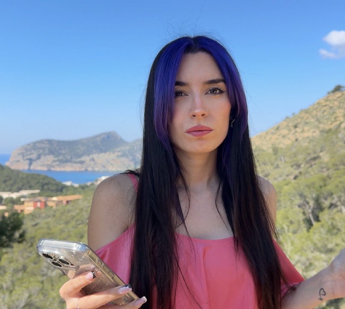 nad lvs laru LYNA BDAY tweet media