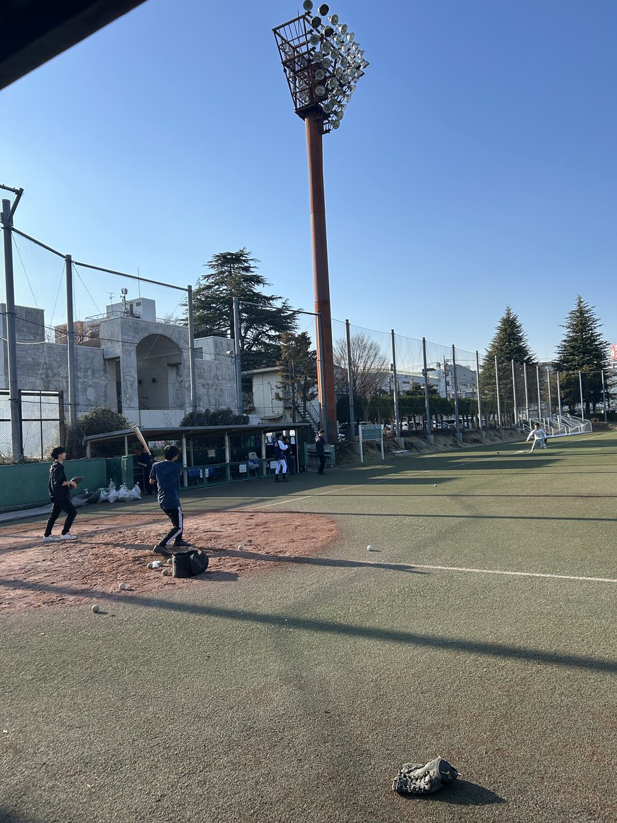 uttactics's tweet photo. ついでに、直近の練習の様子も共有します！
手ぶらでの参加も大歓迎！！
毎週月・水・金曜日練習してます！
練習・試合後にはアフターも？
詳しくは公式インスタ・オープンチャットもご覧ください！
それでは、いつでもご連絡ください🫡🫡 https://t.co/T2pTH65tcq