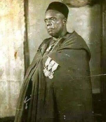 mingas_as's tweet photo. 1885–1957.
 Il a vécu 72 ans, le poids mystique du nom divin "Al Bassitou"-الباسط-" https://t.co/lDrUEHwvDM