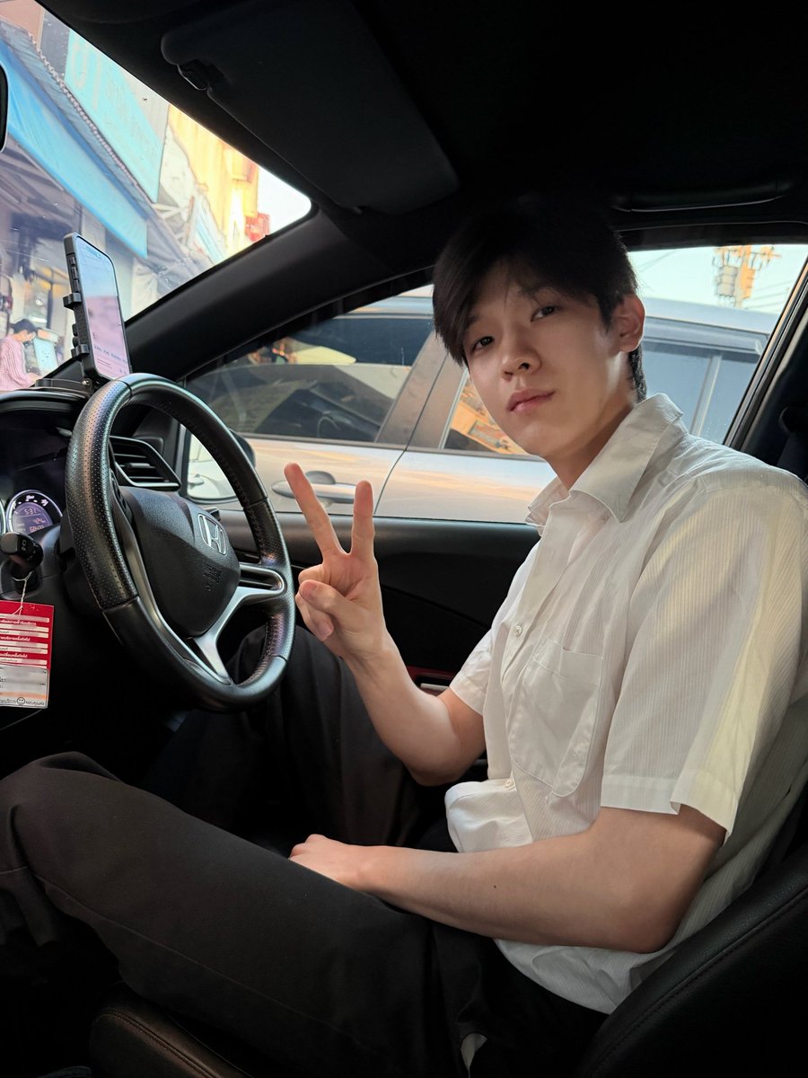 พิแพ้ดพลังเลิ้บ ♡ 𝘑𝘪𝘮𝘮𝘺𝘖𝘩𝘮 ☁️ . tweet media