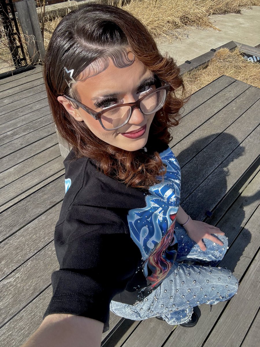 𝑴 𝒊 𝒌 ⋆｡°✩ tweet media