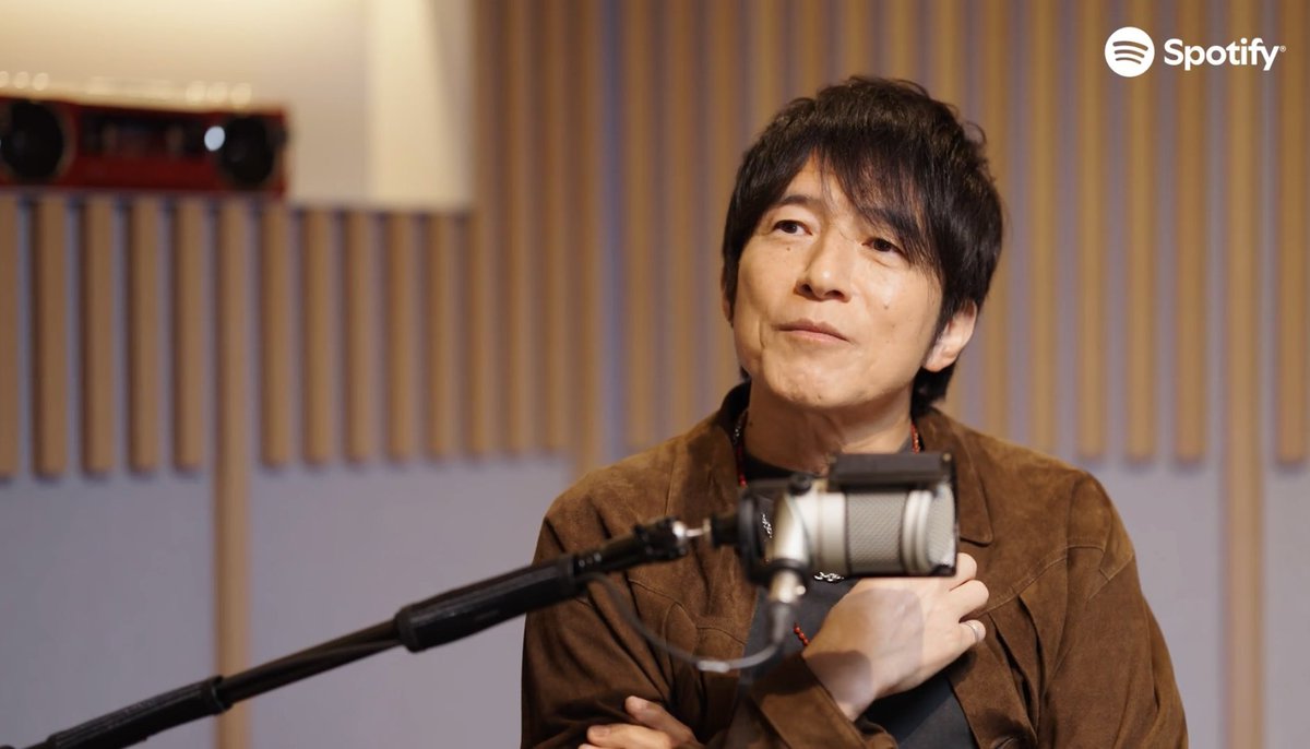chilcom's tweet photo. Spotifyのやつすごく満足度高い。
鹿野さんがagainのサーフボードのくだりとか知りたいこと聞いてくれる。

#mrchildren #Spotify #産声 https://t.co/oDak1UcCWf