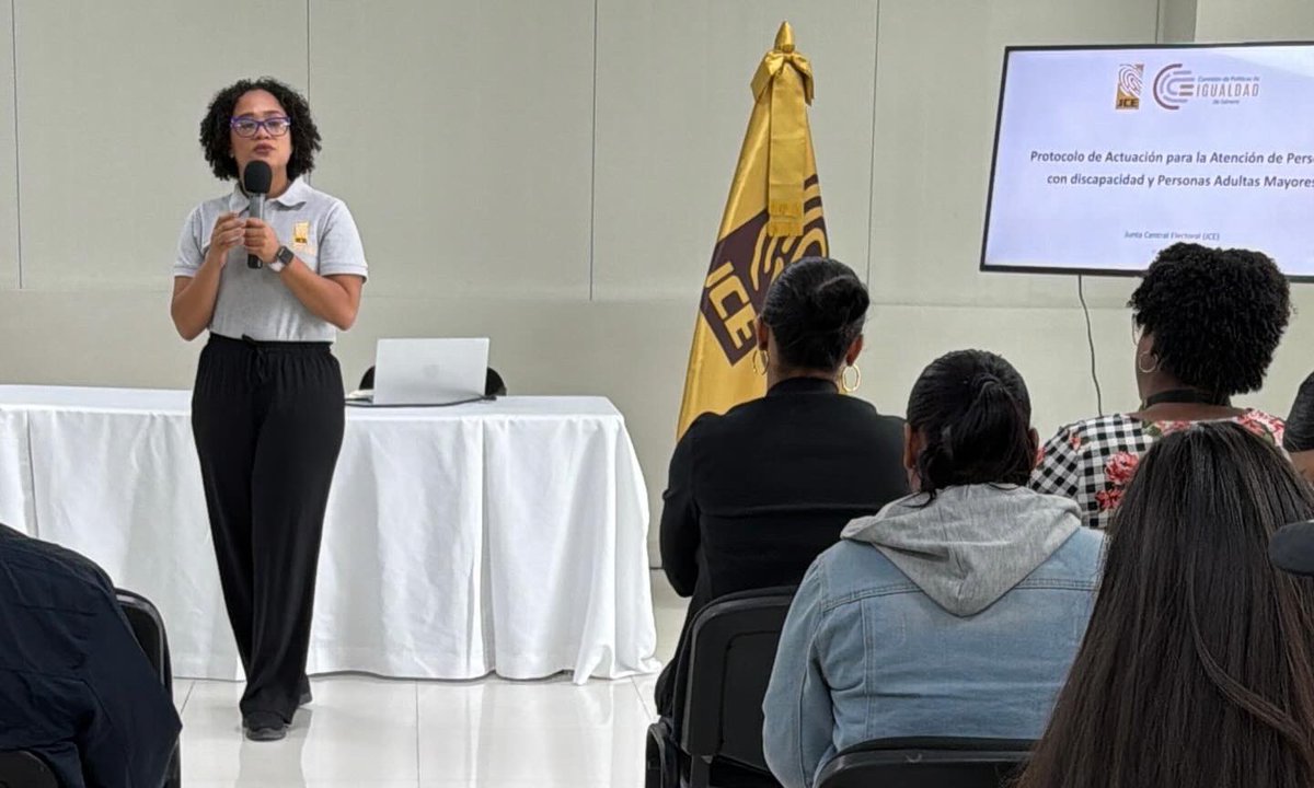 eridel31's tweet photo. El 20 y 21 impartí el Protocolo de Atención para personas con discapacidad en operativos de captura.
Inclusión, accesibilidad y trato digno como pilares.
#Inclusión #Accesibilidad #JCE https://t.co/WsxgRxyAw3
