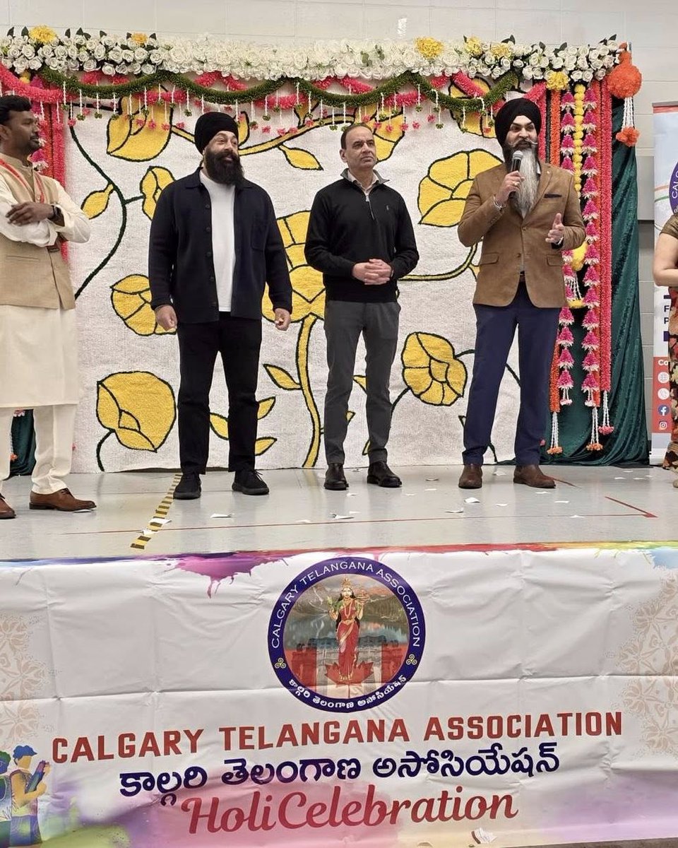 AmanpreetSGill's tweet image. Happy Holi! 

Great to celebrate with my fellow MPs @jasrajshallan and the Calgary Telangana Association. A day full of colour, joy, and community!

#skyviewyyc #yycevents #communitymatters