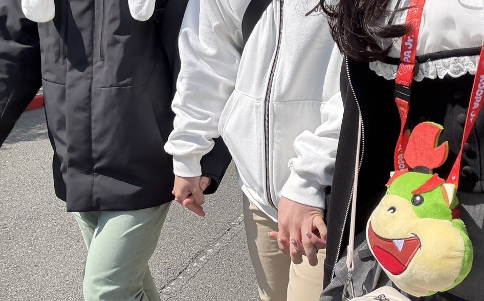 寝虎レオ tweet media