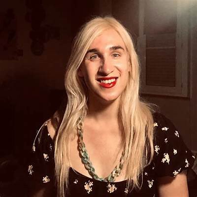 FreeByTheSea tweet media