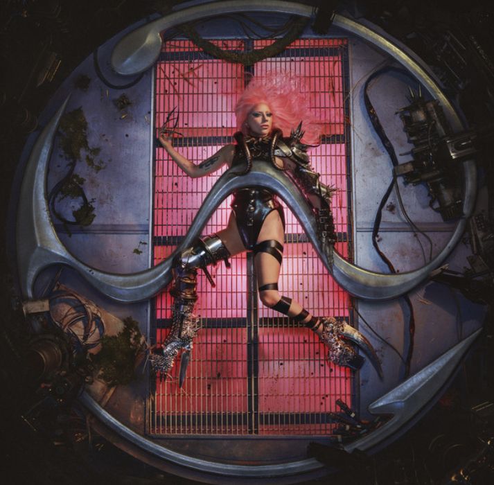 SWIM (#13) now becomes the highest charting song by Korean/Kpop act in the history of Apple Music USA, surpassing Sour Candy (#14)