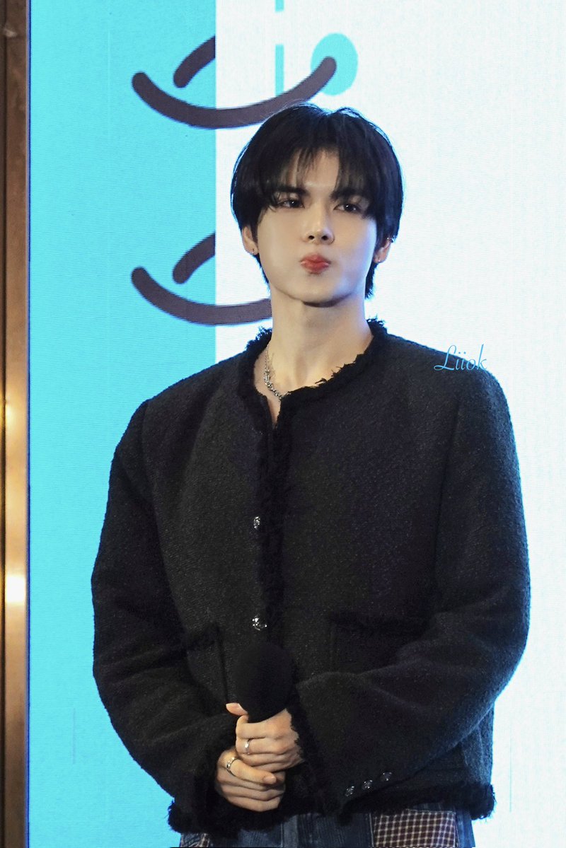 Liiok🐈‍⬛🍔 tweet media