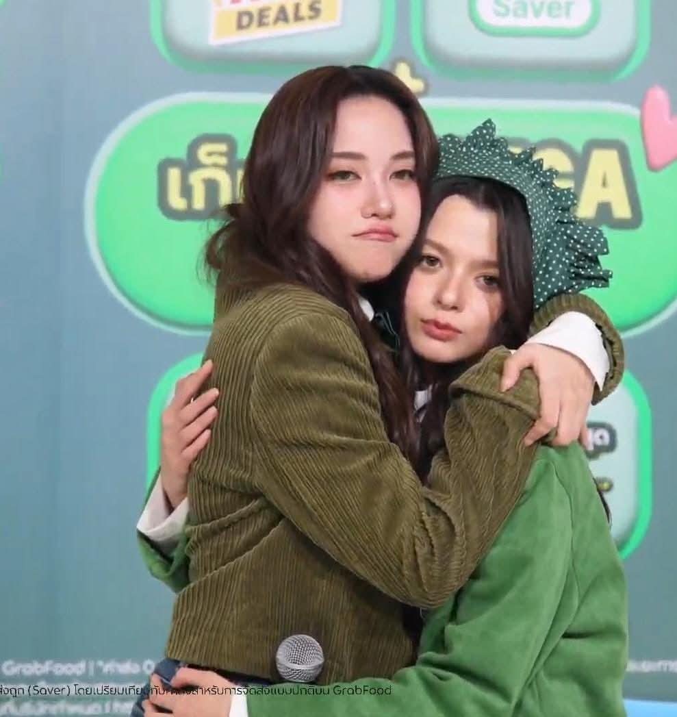 bhalhz23's tweet photo. "and admit to one another, you're no good without each other" - @srchafreen
@AngelssBecky,  @PexkyOfficial right?? 🥰

indeed a good night!

#freenisforbecky #beckyisforfreen

FREENBECKY

#FREENSAROCHA
#BeckyArmstrong‌ https://t.co/s5pyJXslsJ