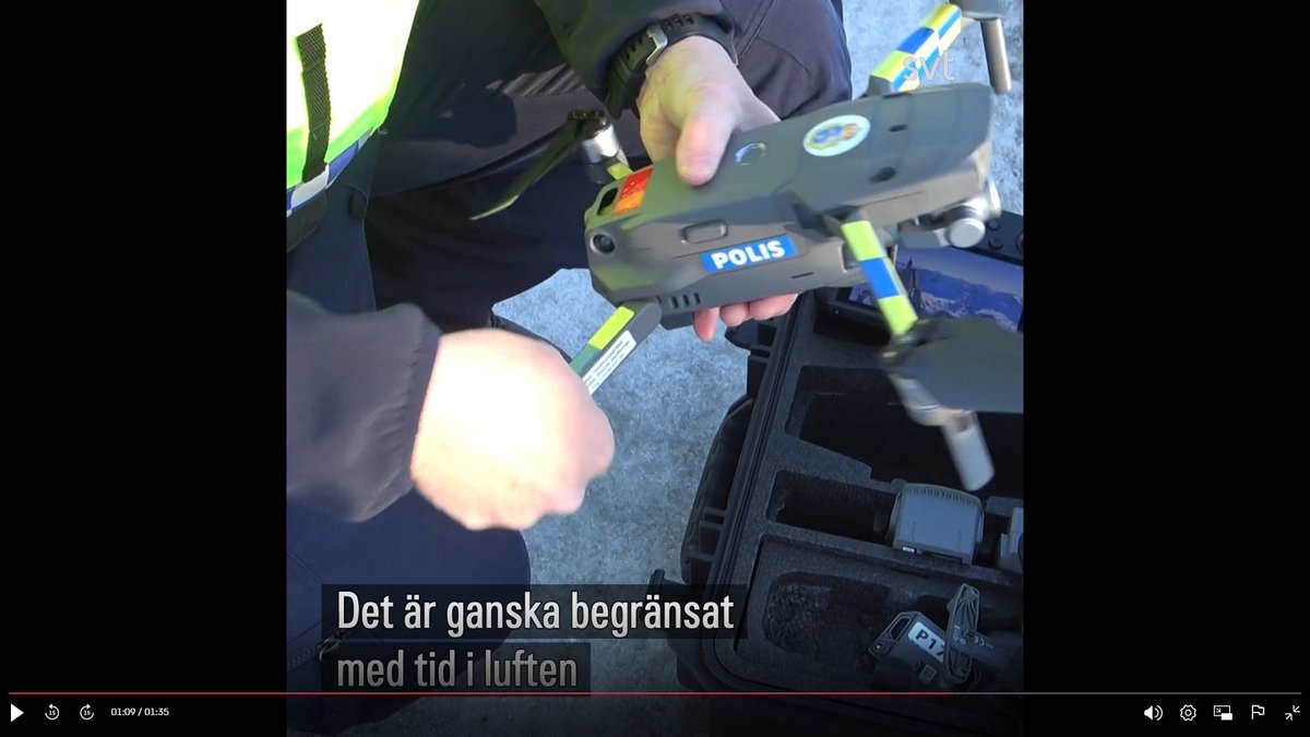 MXCartoons's tweet image. För övrigt anser jag regim-tv borde skippa det där croppade mobilformatet på sina inslag, det ser för jefligt ut på en dator. Lägg åtminstone upp en video även i vanlig 16:9 och visa den för datoranvändare. Public service har ett extra ansvar vad gäller tillgänglighet.

#badUX