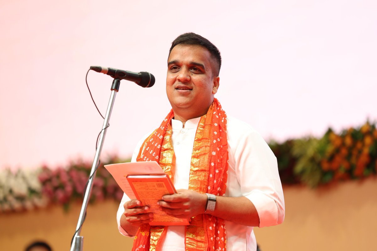 Gujarat Plus tweet media