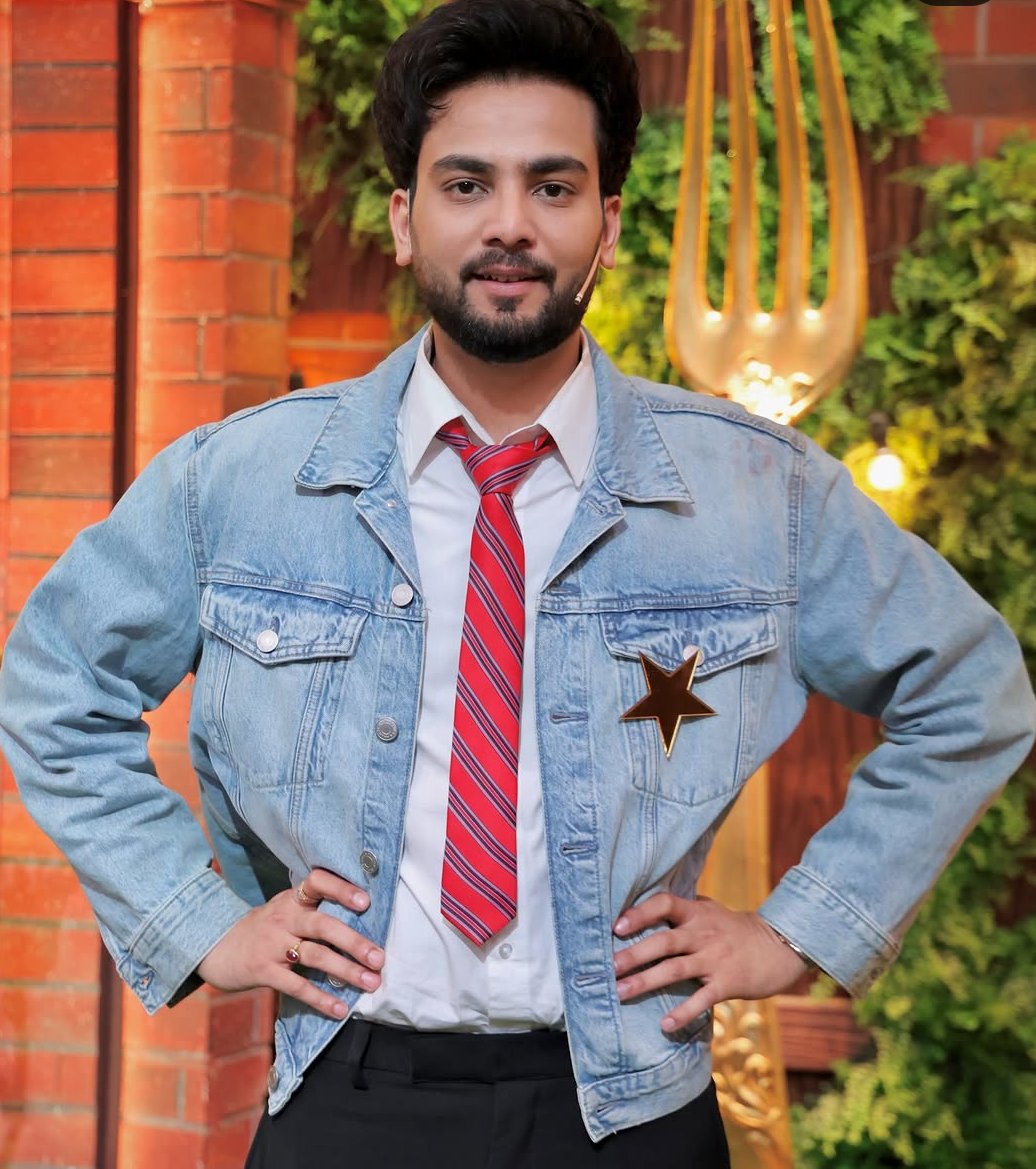 Elvish be like : d@llo khud ke naam se hype kr lo show, mera naam hi chahiye kya buzz ke lie 😂. #ElvishYadav #ElvishArmy