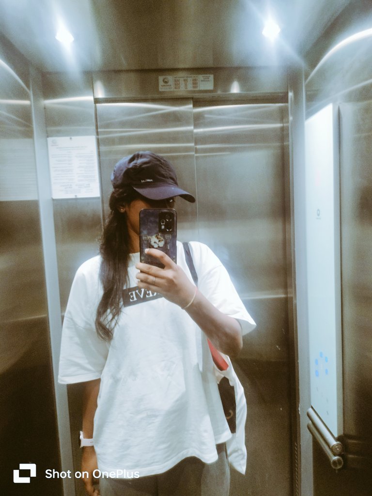 పదహారు అణాల⁷ ✨️ tweet media