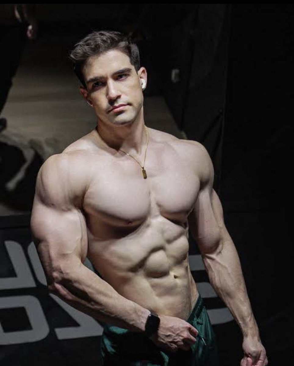 MASCULINE AURA tweet media