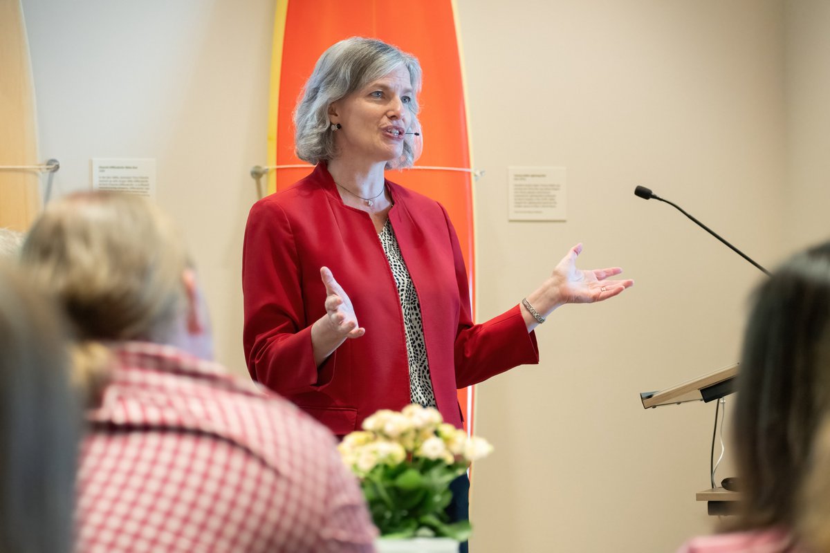 Pepperdine Libraries tweet media