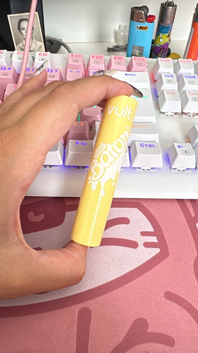 monalisa tweet media