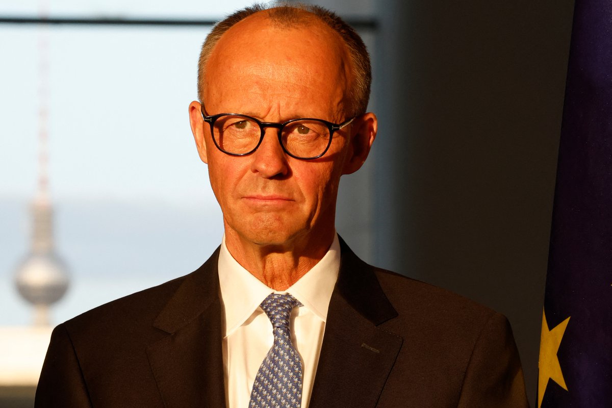 SIRÈNES tweet media