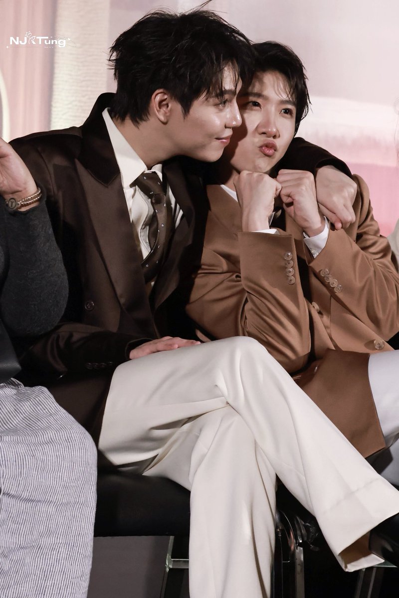 NJKTung🌻 tweet media