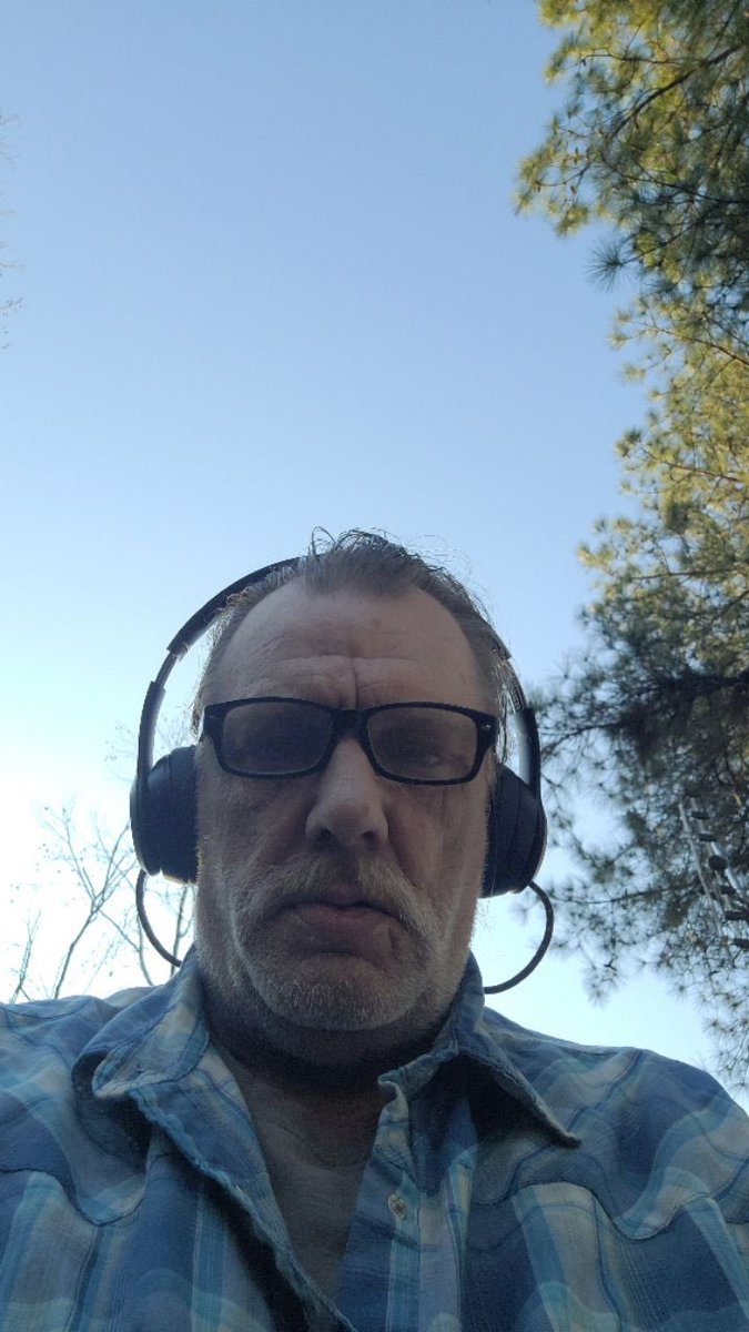 Arizona mae tweet media