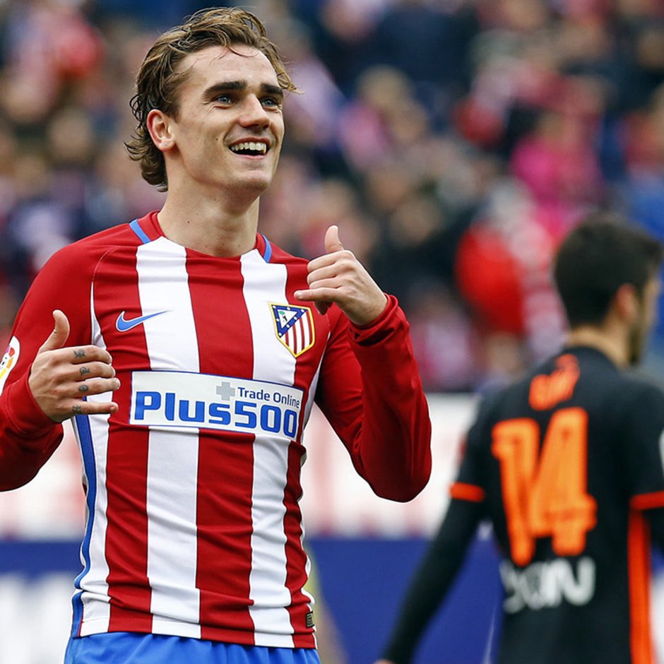 Mmmaaybeeee☄ tweet media