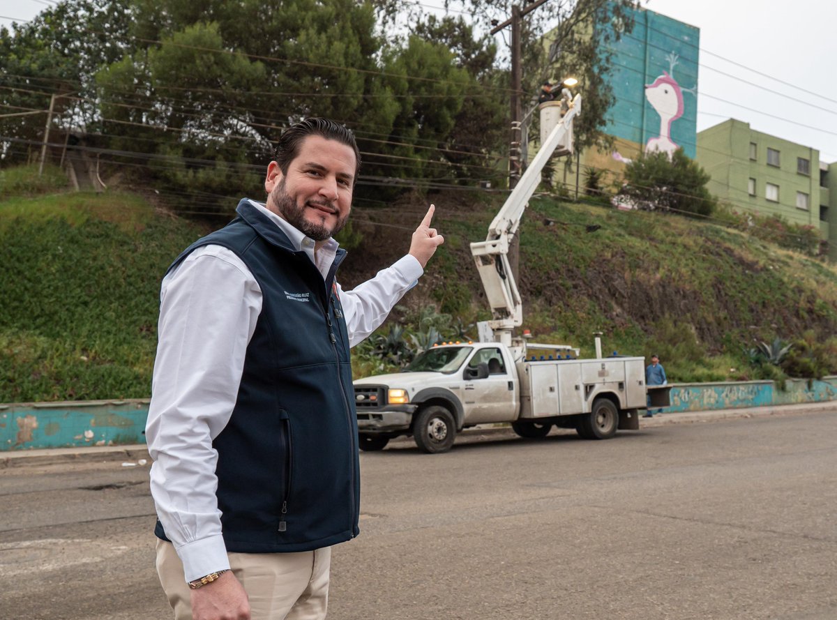 Buzo Caperuzo tweet media