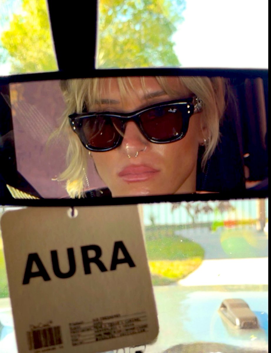 🐬𝒮𝓃𝒶𝓉𝒸𝒽𝒾𝓃𝑔 𝒴𝑜𝓊𝓇 𝒮𝑜𝓁🐬 tweet media