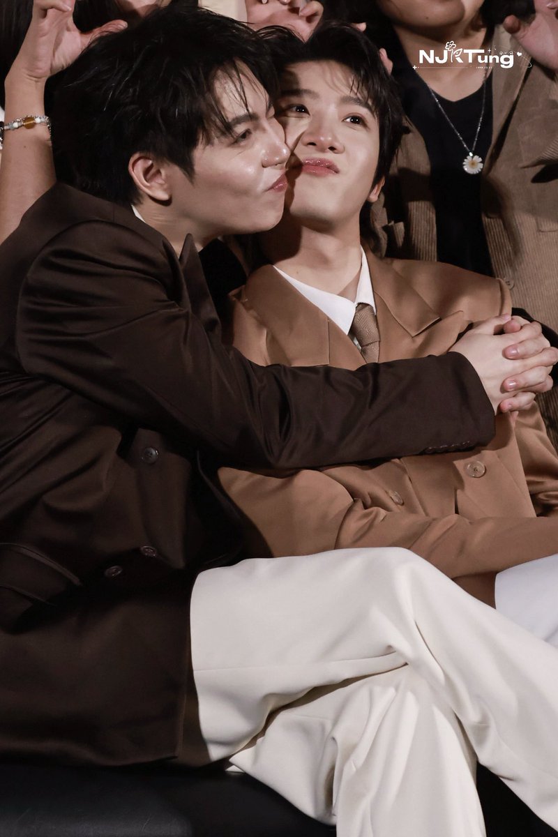 NJKTung🌻 tweet media