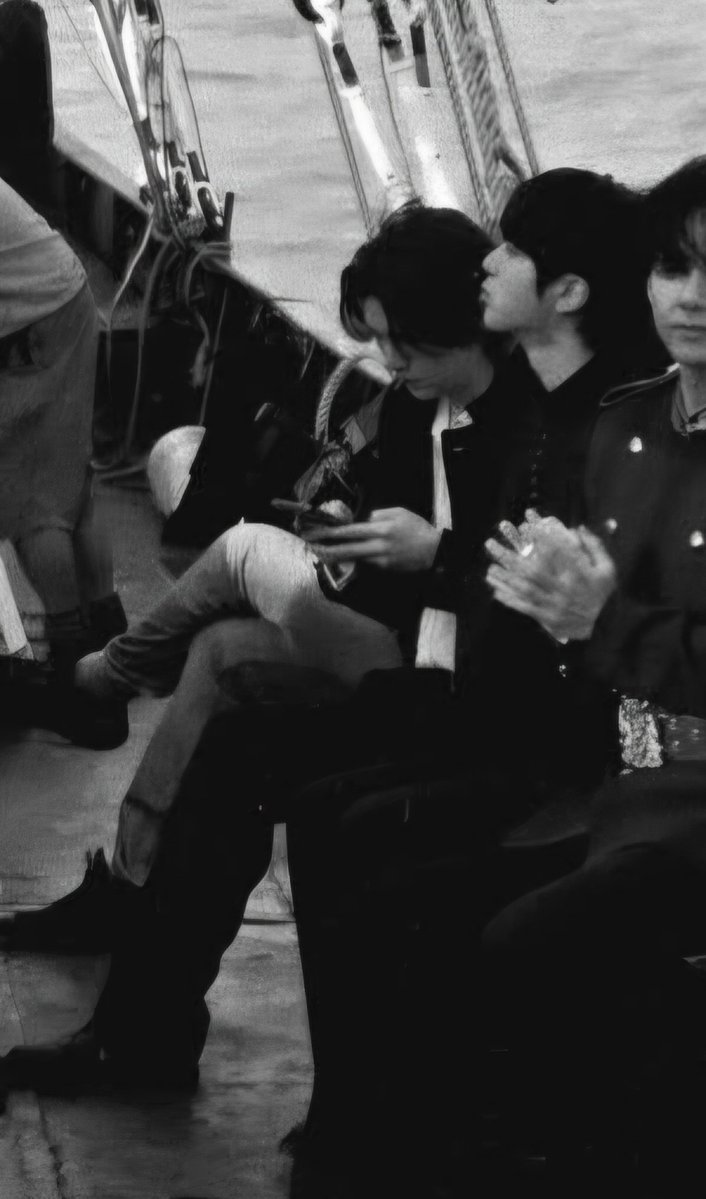 AGUST D CHARTS tweet media