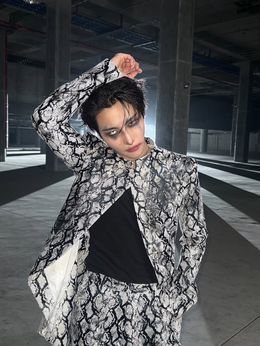 화디𓇼 tweet media