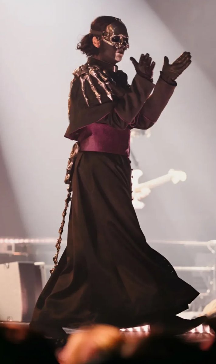 Chelz ⛧ tweet media