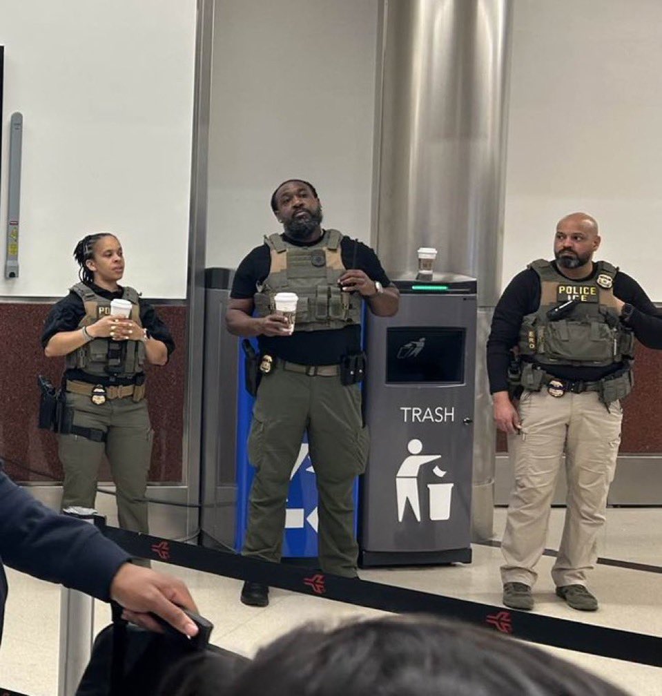 Nandi 🤍💜🤍 tweet media