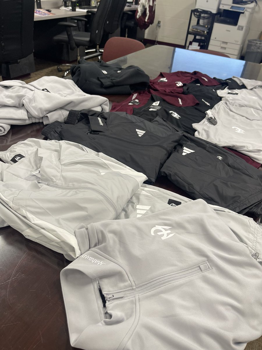 Brett Gilchrist tweet media