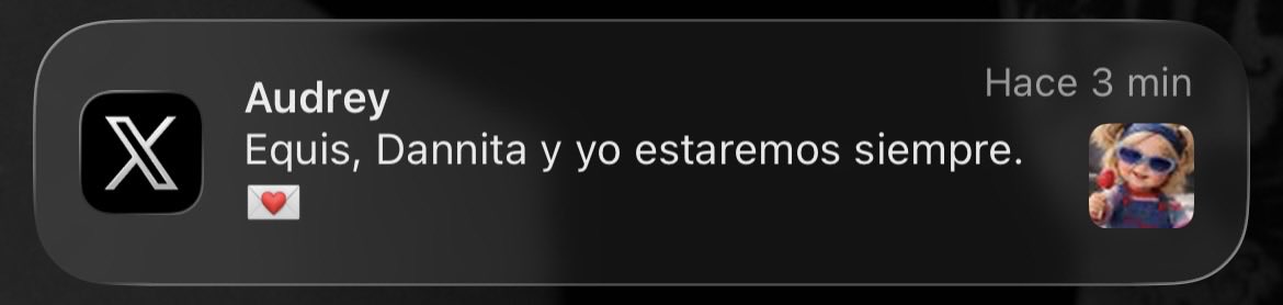 DANNA VALERIA. tweet media