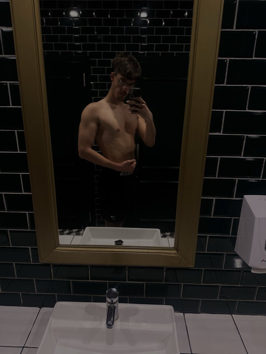Renatof261's tweet photo. Já não postava aqui há algum tempo😮‍💨

@TugaHorny @Pornogal69 https://t.co/eiQ7Zk3jU7